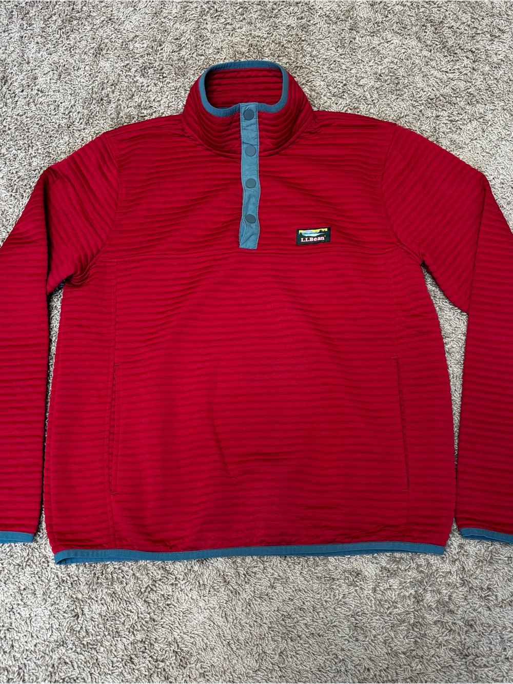 L.L. Bean Red Men's Quarter-Snap Pullover with Blue Trim slightly fitted casual